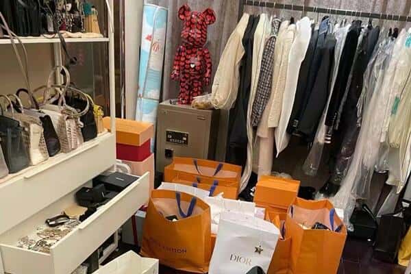 滁州市回收一线品牌衣服.jpg